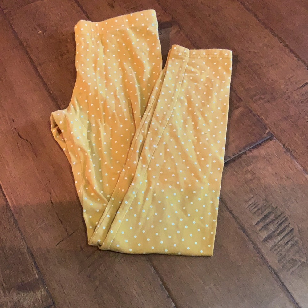 Yellow and white leggings